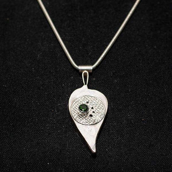 Sterling Silver 3D Leaf Necklace with Chrome Diopside